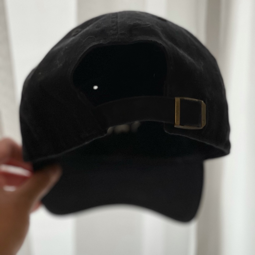 Red Sox Cap - Picture 4 of 4